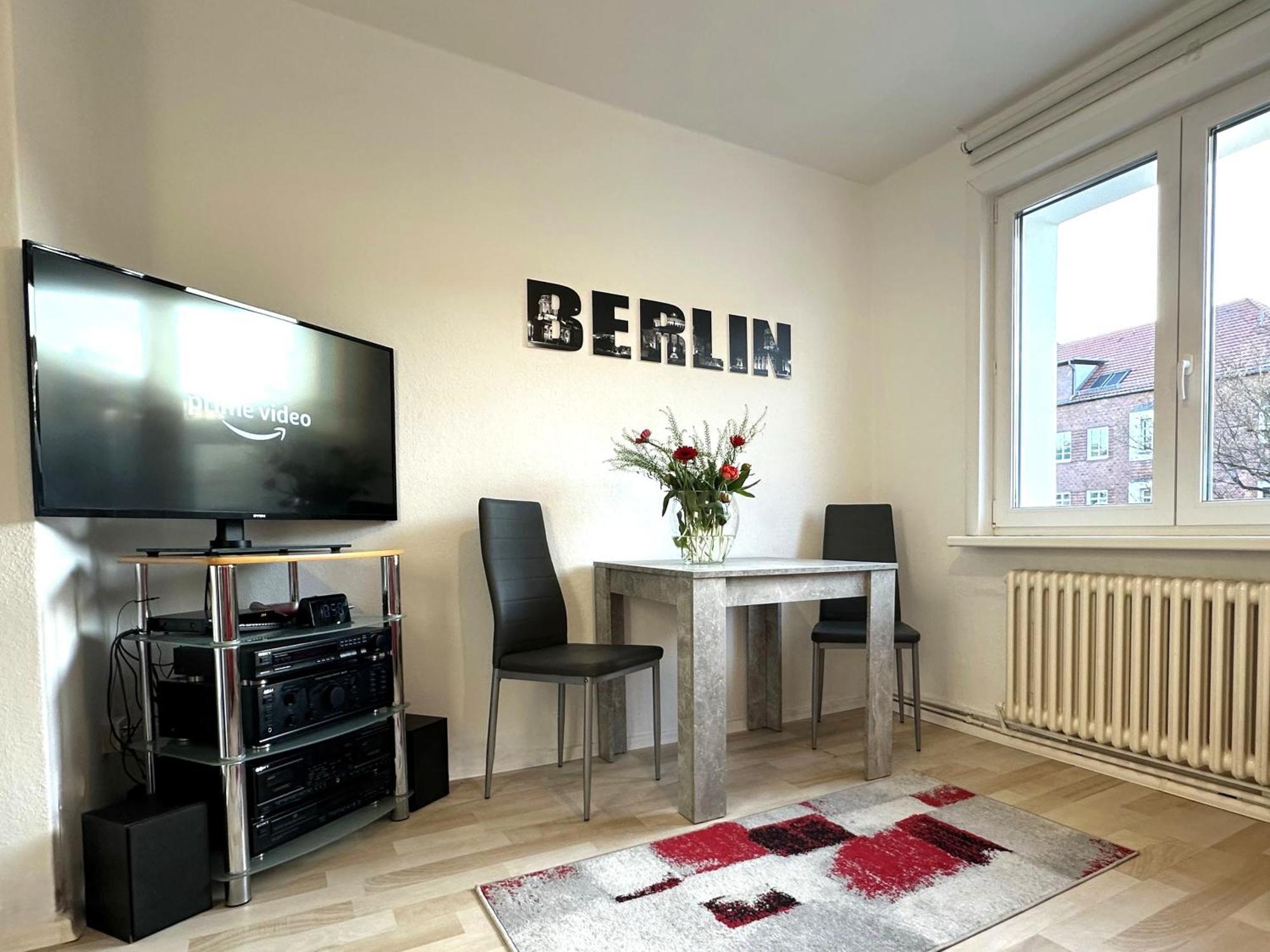 "Ideal" - Berlin Zu Zweit - Citynah, Verkehrsguenstig, Wlan, Supermarkt, Flexibler Check-In Exterior photo
